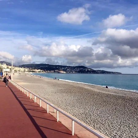 アパート Beachfront On Promenade Des