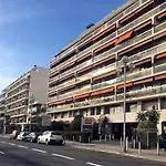 Beachfront On Promenade Des Apartamento *