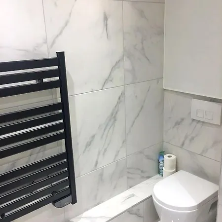 Beachfront On Promenade Des Nice