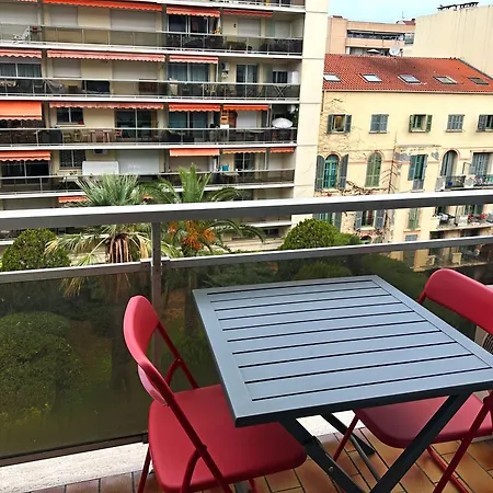 דירה Beachfront On Promenade Des