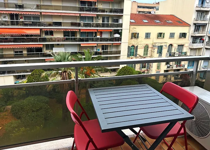 דירה Beachfront On Promenade Des